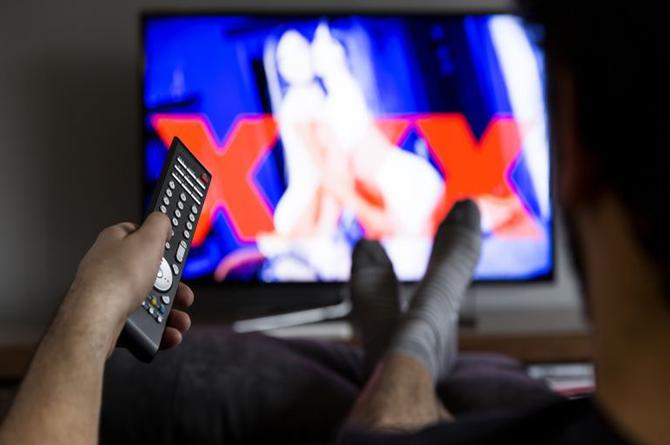Â¡Real! PÃ¡gina porno pagarÃ¡ a usuarios por ver sus videos 
