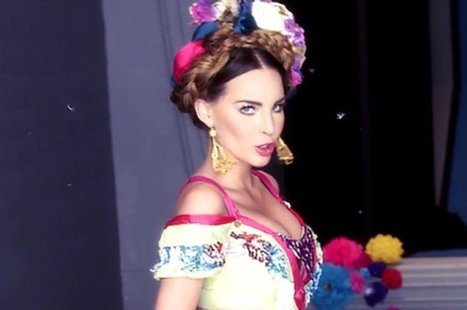 Belinda estrenará canción dedicada a México, no quiere ser deportada