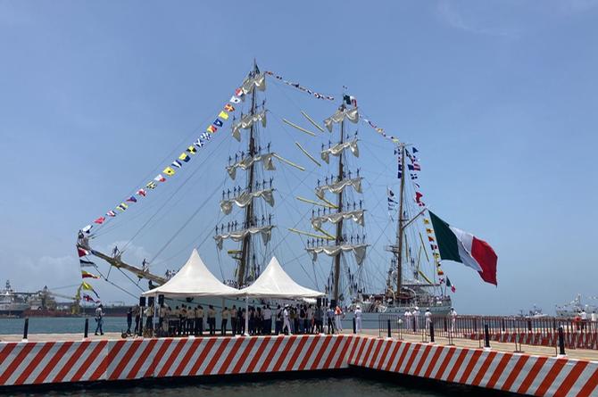 Atracan buques en Veracruz en inicio de Festival de Velas Latinoamérica 2022