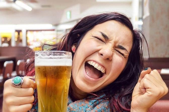¡No para agarrar la pda! Beneficios de consumir cerveza con moderación