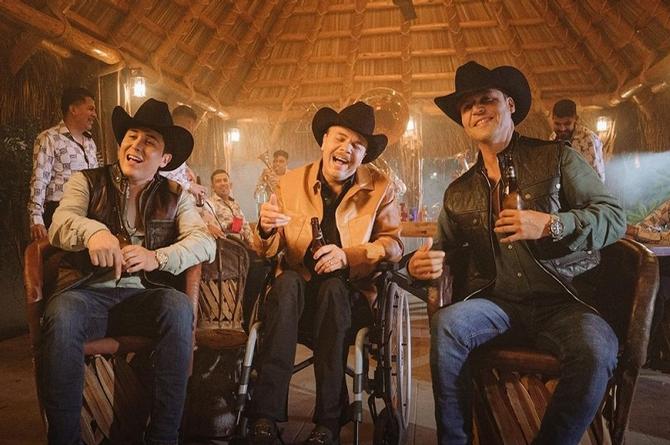 Los 2 de la S estrenan 'Como dice José Alfredo' con Joel Elizalde (+video)