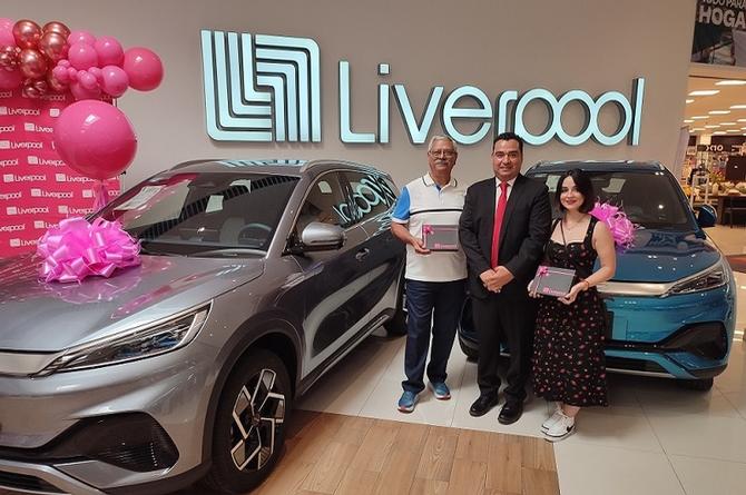 Veracruzanos ganan camionetas en sorteo nacional de Liverpool (+fotos)