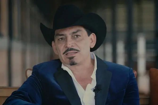 José Manuel Figueroa humilla a sus músicos en pleno show
