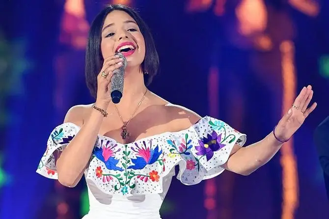 Exhiben a Ángela Aguilar desafinando en sus conciertos (+video)  