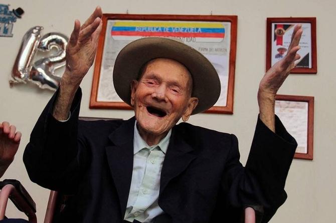 Muere el hombre más longevo del mundo, iba a cumplir 115 años