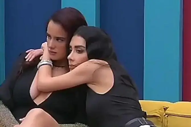 Gala Montes y Karime Pindter aseguran que son novias
