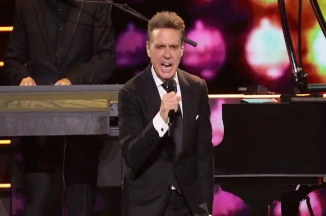 Luis Miguel se enoja en pleno show y se vuelve viral