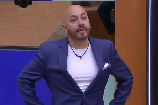 Lupillo Rivera abandona 