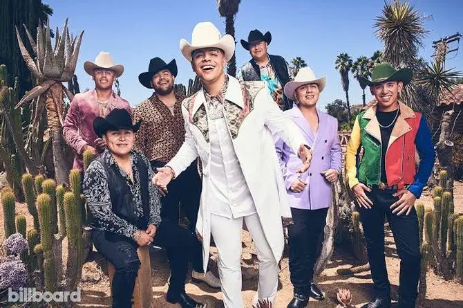 Grupo Firme rechazó cantar narcocorrido en Veracruz; 'no me la vuelvan a pedir', dijo Eduin Caz