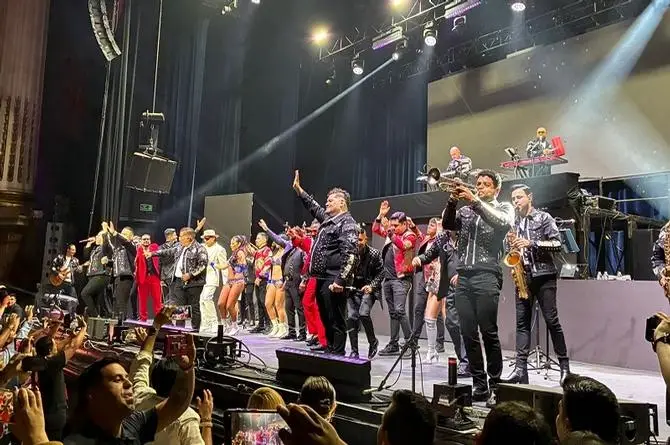 ¡Sold Out! Junior Klan abarrota el Metropólitan de la CDMX (+fotos/video)