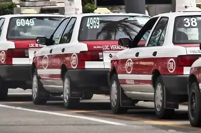 ¡Nuevos o carcachas! Hay nueva tarifa de taxis para Veracruz 