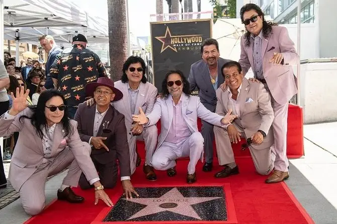 Los Bukis ya tienen su estrella en el Paseo de la Fama en Hollywood 