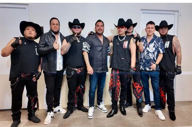 Alan Ramírez sorprende en el concierto de Fuerza Regida (+fotos)