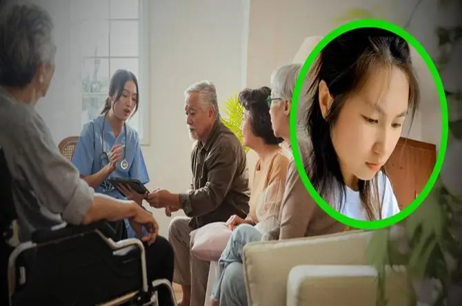 Mujer de 38 años decide irse a vivir a una residencia de ancianos 