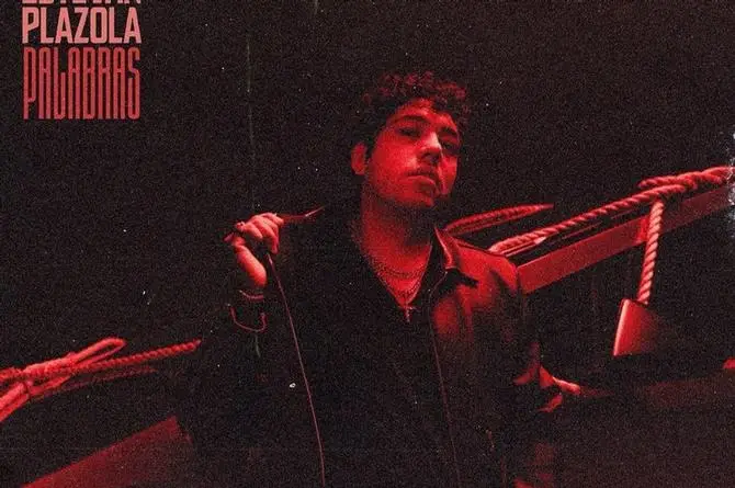 Estevan Plazola le canta al amor íntimo y emocional ¡Corrido tumbado! (+video)