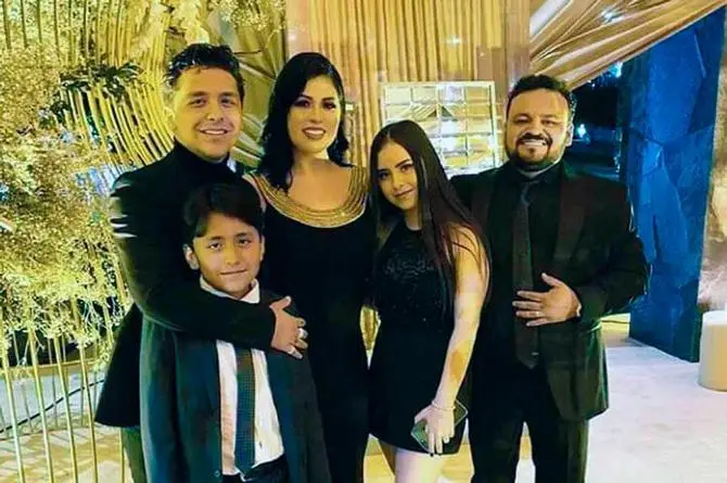 Padres de Nodal acusan supuesta manipulación de los Aguilar (+video)