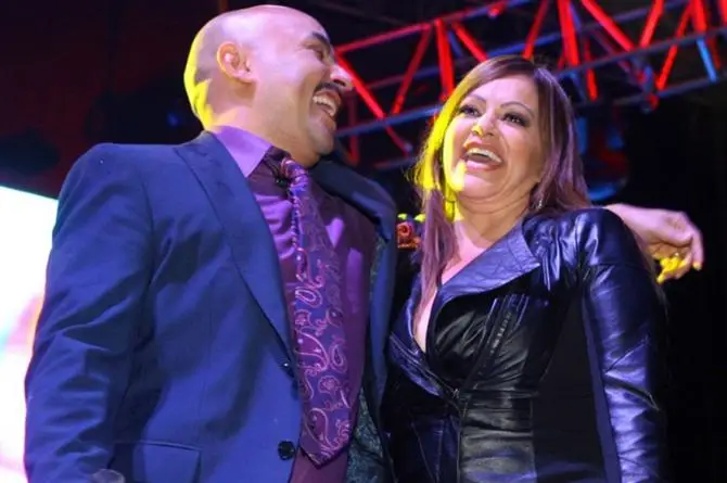 Lupillo Rivera revela que acudió a todo ‘tipo de contactos’ cuando murió Jenni