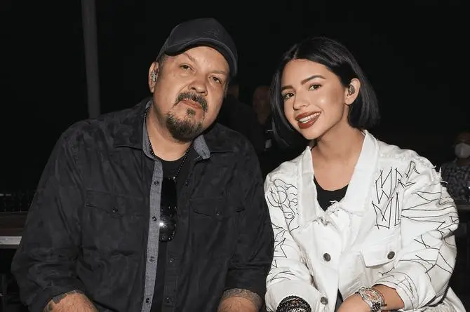 Se encienden las redes por comentario de Pepe Aguilar durante show de Ángela