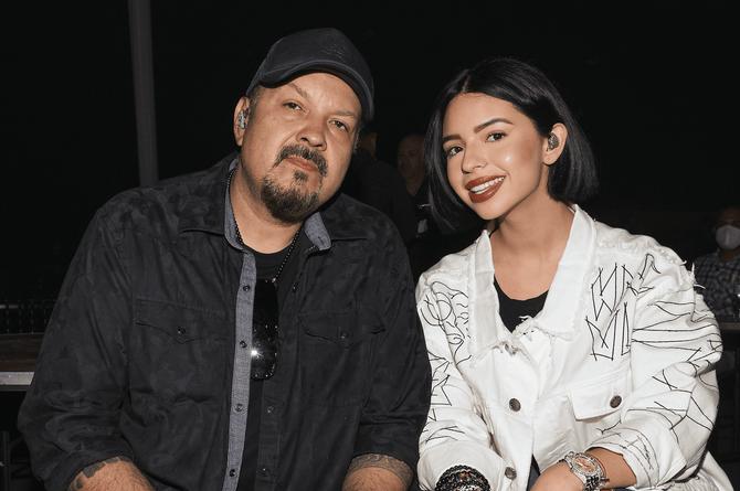 Se encienden las redes por comentario de Pepe Aguilar durante show de Ángela