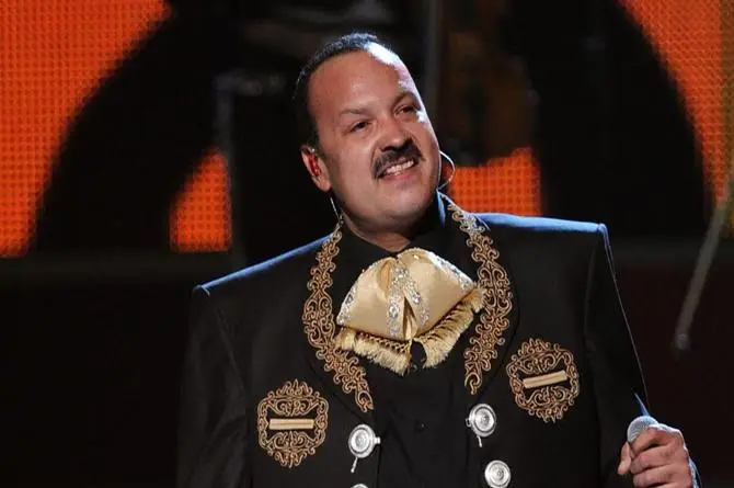 Pepe Aguilar apuesta por la inteligencia artificial para preservar su legado