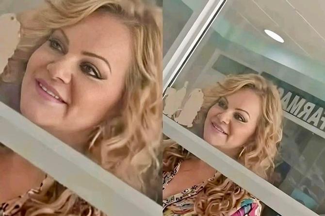 Captan a mujer muy parecida a Jenni Rivera ¿O es ella? 