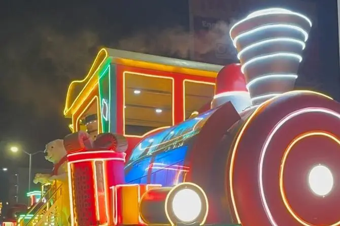 Miles de asistentes bailaron y se emocionaron con la Caravana Navideña en Boca del Río (+fotos)