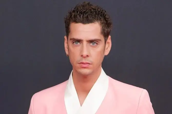 Famoso actor rompe el silencio y revela que padece VIH