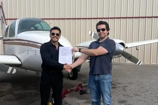 ¡De cantante a piloto! Stirbys nos sorprende con un nuevo talento 