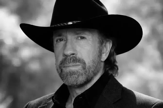 Muere el legendario actor Chuck Norris