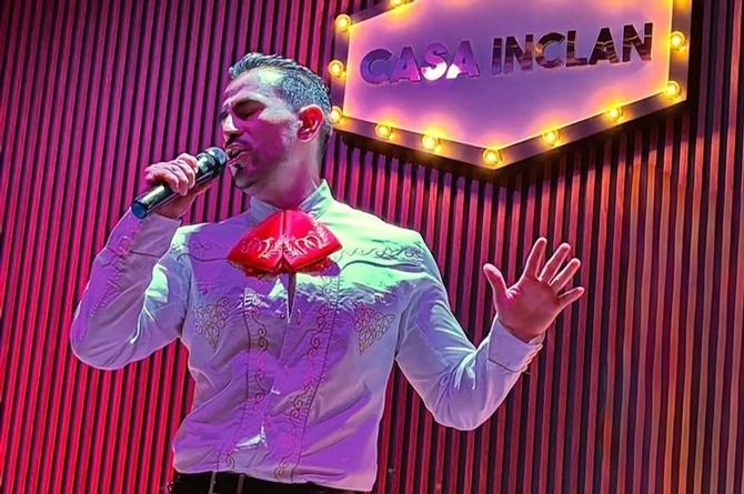 ¡Ay apá! Cantante de ranchero enciende las redes con 'tremenda morralla' (+fotos/video)