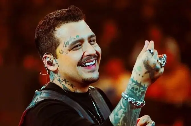 Conflictos familiares de Christian Nodal impactan sus conciertos