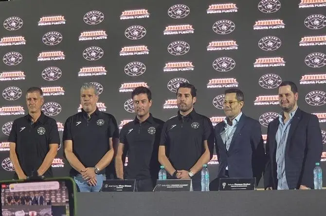 Presentan a los Piratas FC, el nuevo equipo profesional de Veracruz (+video)