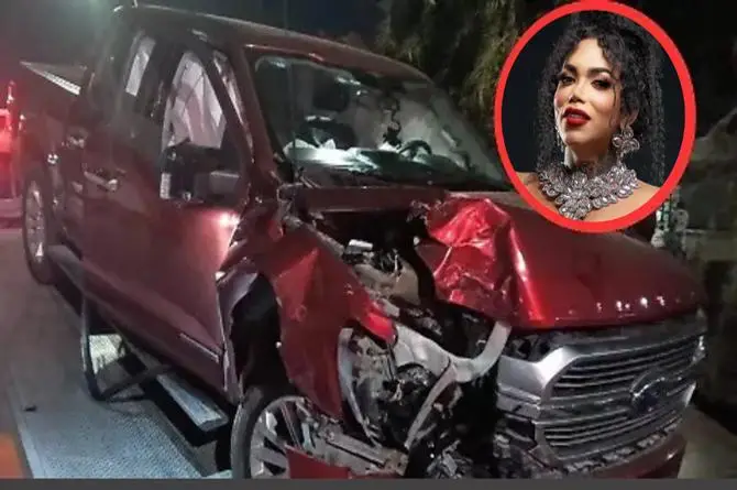 Paolita Suárez sufre aparatoso accidente automovilístico; reportan daños totales en su camioneta