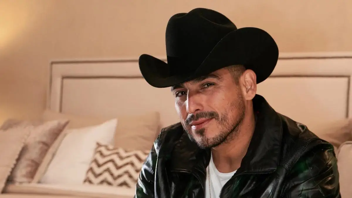 Espinoza Paz y La Fiera de Ojinaga unen talentos en “Yo No Dije”