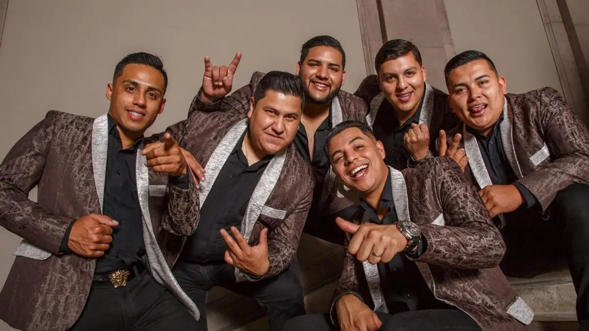 Grupo Firme enfrenta dolorosa pérdida; Abraham Luna despide a su madre con emotivo mensaje