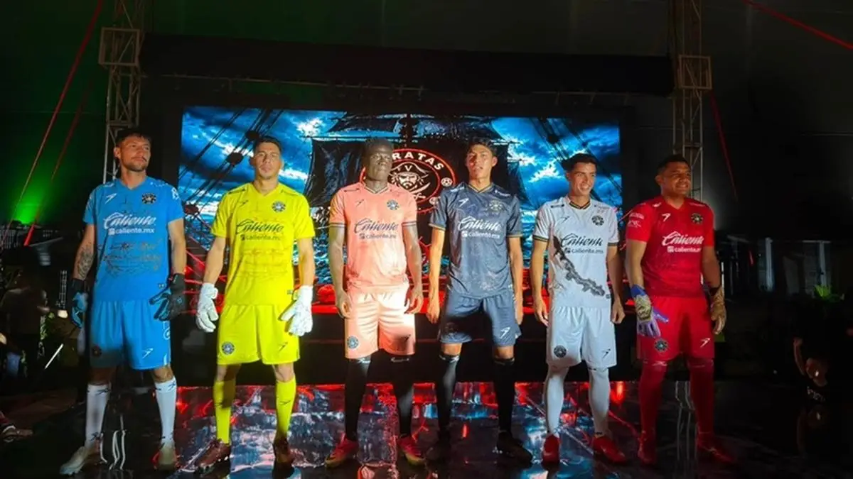 Piratas FC presenta sus uniformes para el Apertura 2026 (+fotos)