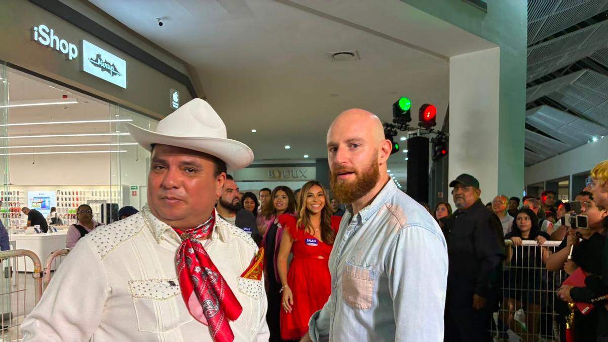 ¡Aguas, Hollywood! ¿El Jarocho Show ya amarró su película? (+fotos)