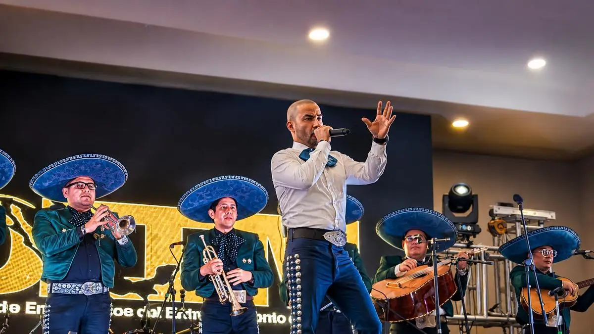 Con show de Germán Montero, ADEEM concluye su exitosa Convención en Veracruz 
