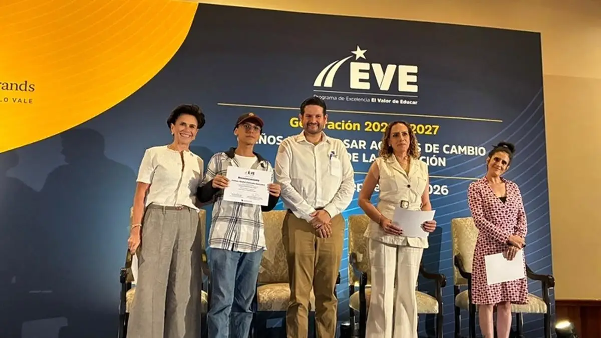 ¡Constellation Brands le echa la mano a 500 estudiantes  para que sigan en la escuela!