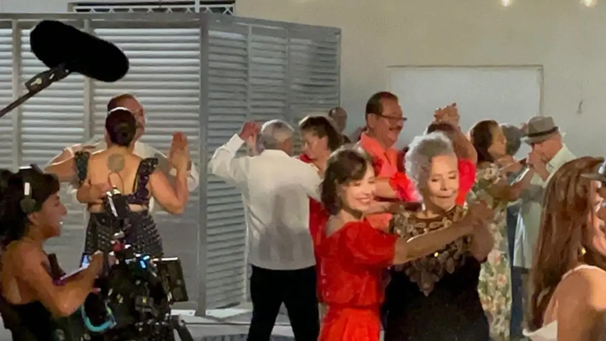 María Rojo llega a Veracruz ¡Y baila danzón! (+fotos)